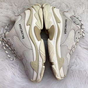 balenciaga triple s sneaker